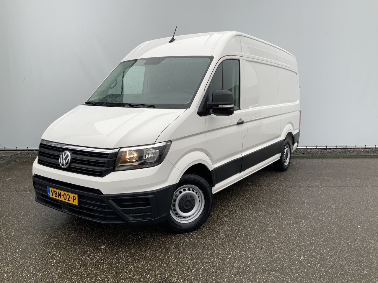 Volkswagen Crafter - 35 2.0 TDI L3H2 Automaat Airco Cruise Navi Canera 3 Zits Euro 6 - AutoWereld.nl