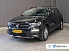 Volkswagen T-Roc - 1.5 TSI 150 pk Style 7-DSG | Achteruitrijcamera | Navigatie | Cruise control adaptief |