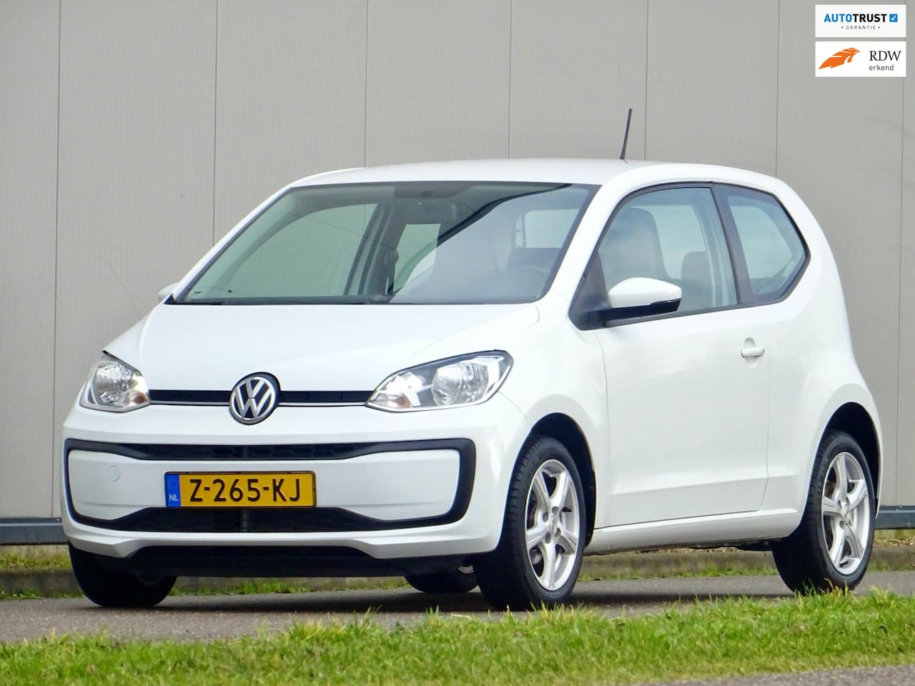 Volkswagen Up! - 1.0 BMT SPORT take up! / 2019 / 69.880! - AutoWereld.nl