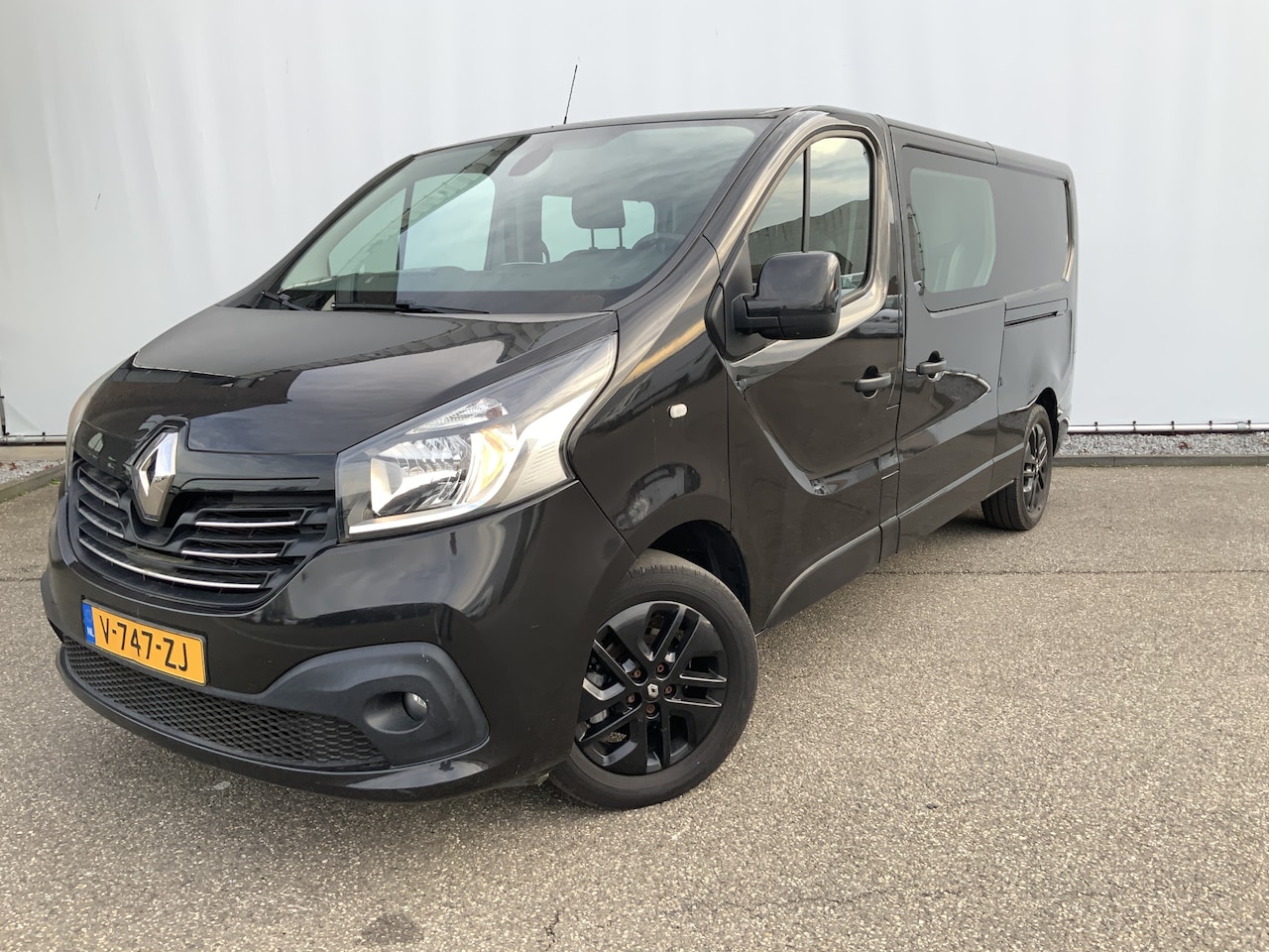 Renault Trafic - 1.6 dCi T29 L2H1 Dub Cab Dub Schuifdeuren Airco Cruise Camera Trekhaak 2000 kg Alu Velg Eu - AutoWereld.nl