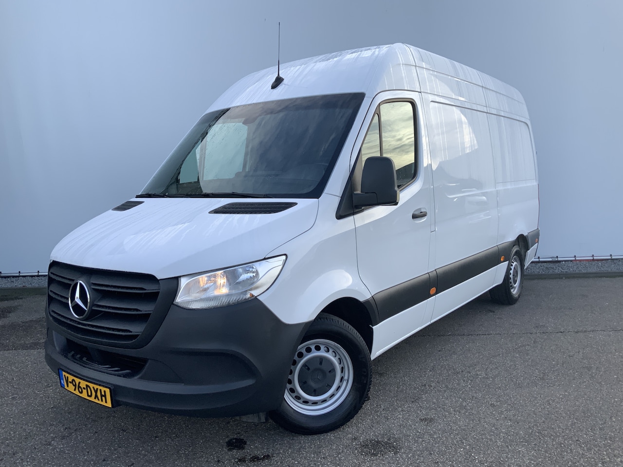 Mercedes-Benz Sprinter - 316 2.2 CDI L2H2 Airco Navi 2 Zits Opstap Euro 6 - AutoWereld.nl