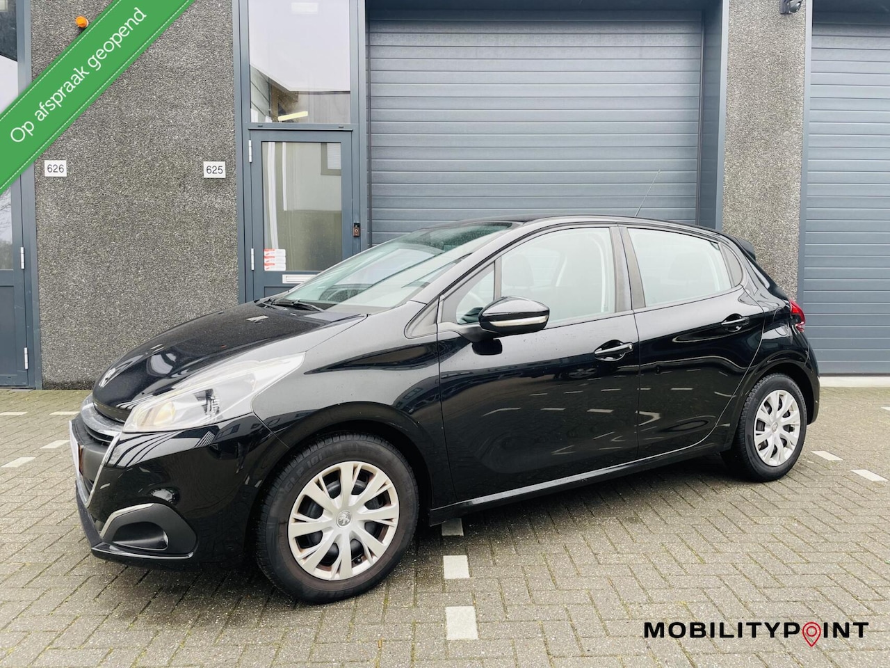 Peugeot 208 - 1.2 PureTech Blue Lease |Navi |Cruise|Distr. vv - AutoWereld.nl
