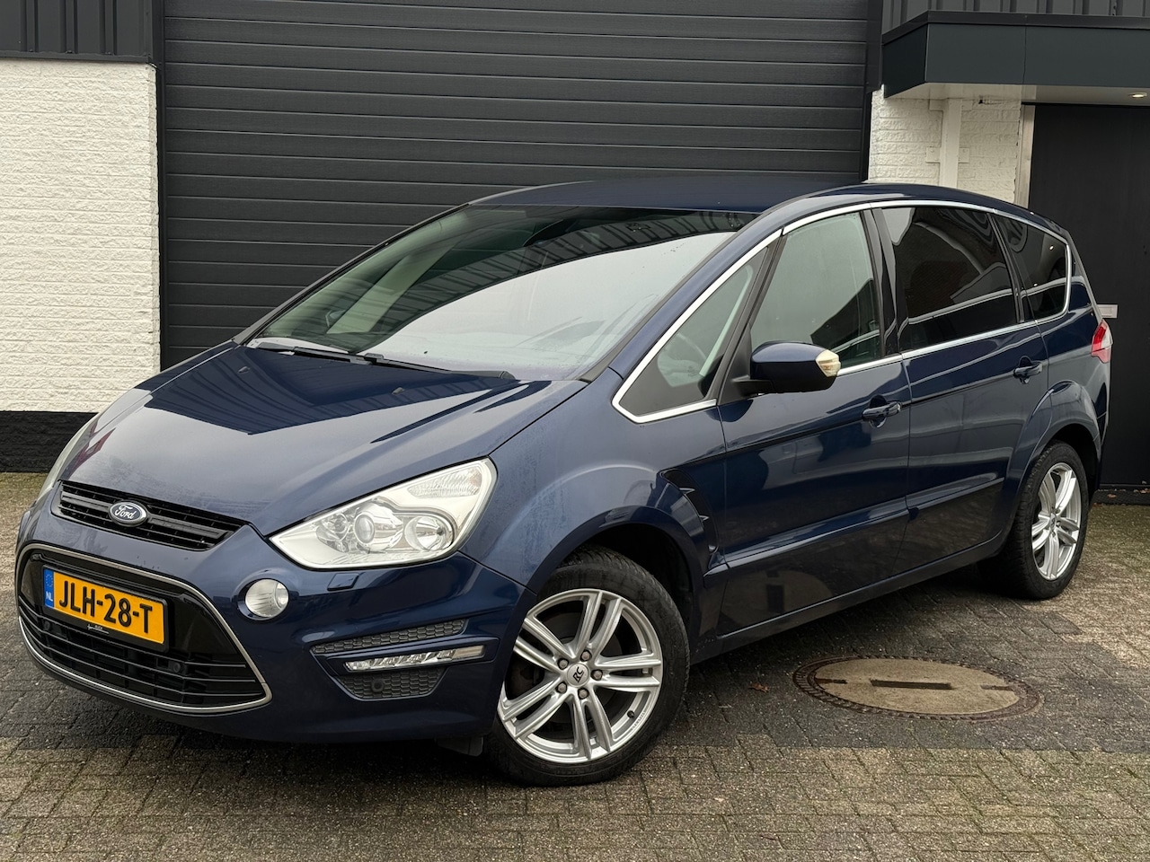 Ford S-Max - 2.0 EcoBoost Titanium | Powershift | 203pk | Half Leder | Xenon | Trekhaak - AutoWereld.nl