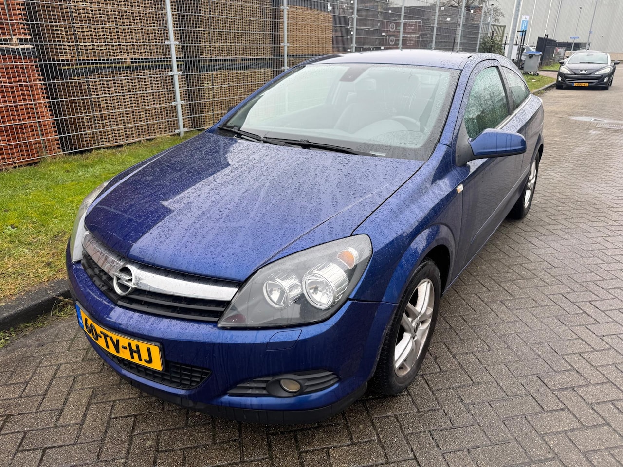 Opel Astra GTC - 1.8 Executive Clima Navi - AutoWereld.nl