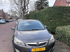 Opel Astra - 1.4 Turbo Cosmo