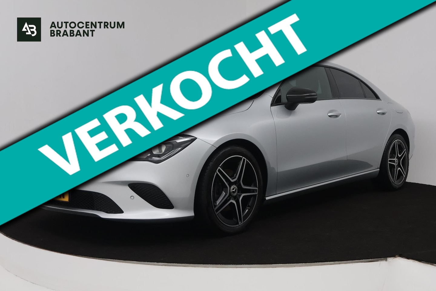 Mercedes-Benz CLA-Klasse - 180 Business Solution (STOELVERWARMING, ACHTERUITRIJCAMERA, CRUISE CONTROL, PARKEERSENSORE - AutoWereld.nl