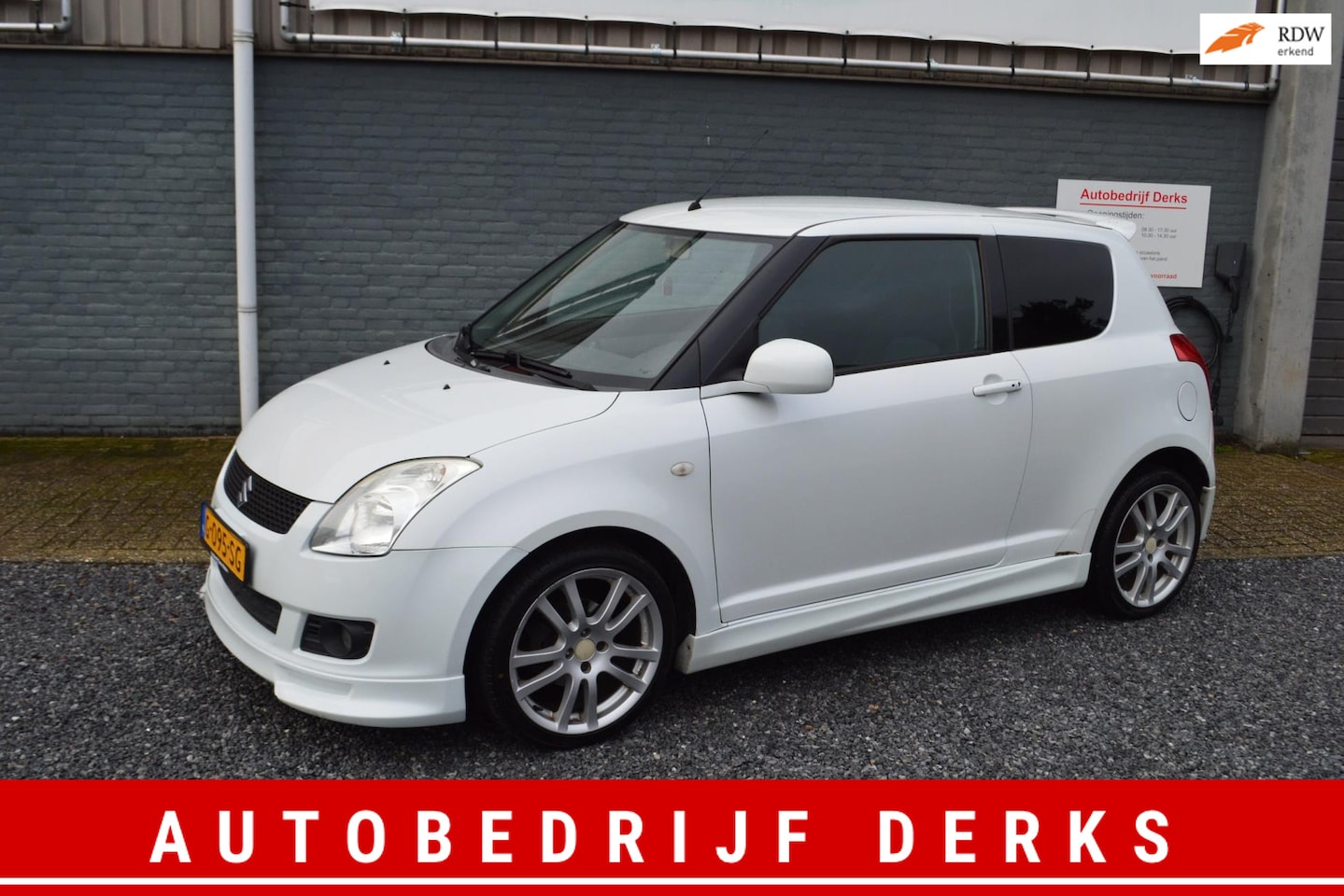 Suzuki Swift - 1.3 Base Airco Sport Pakket Stuurbekrachtiging APK - AutoWereld.nl