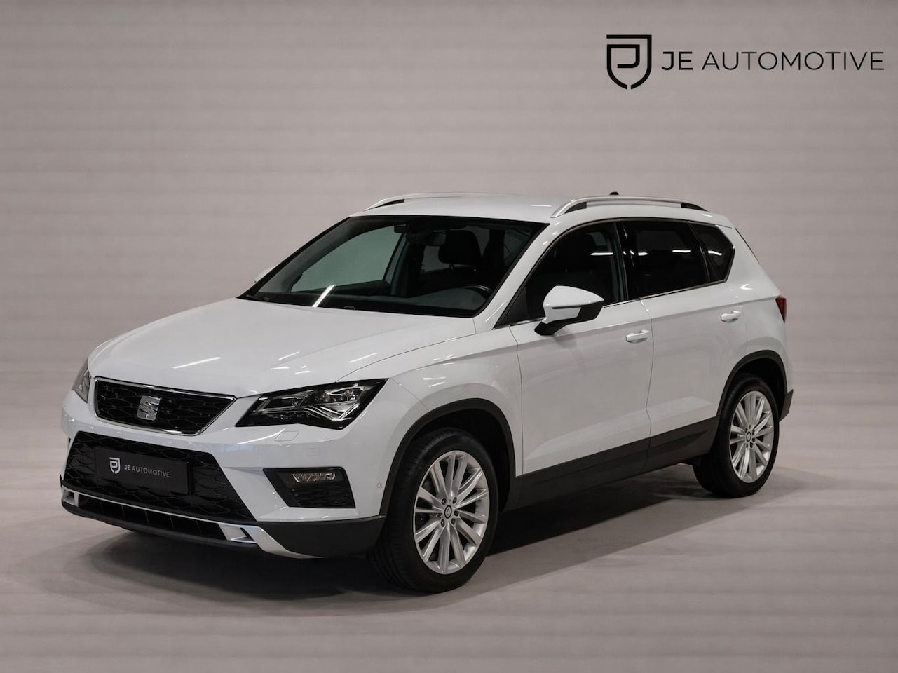 SEAT Ateca - 1.4 EcoTSI 150PK Xcellence Business Intense DSG, Virtual, Apple Carplay, Navi, Voll Led, C - AutoWereld.nl