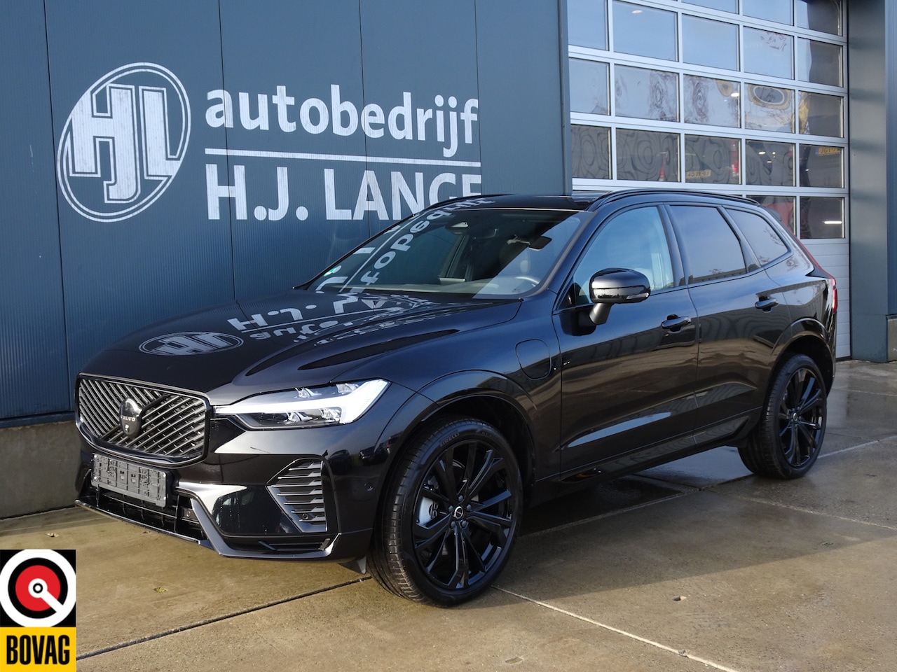 Volvo XC60 - 2.0 T6 Plug-in hybrid AWD Plus Black Edition 2.0 T6 Plug-in hybrid AWD Plus Black Edition - AutoWereld.nl