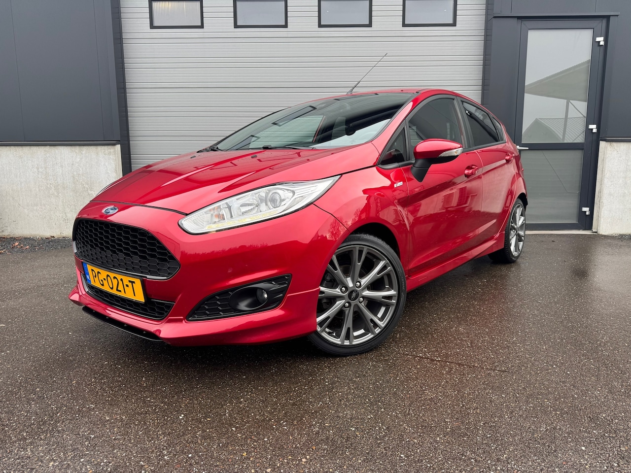 Ford Fiesta - 1.0 EcoBoost ST Line / Cruise / Nieuwe Riem - AutoWereld.nl