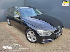 BMW 3-serie Touring - 316i Business Sport Stoelverw / Trekhaak / Xenon / Navi / PDC / Clima