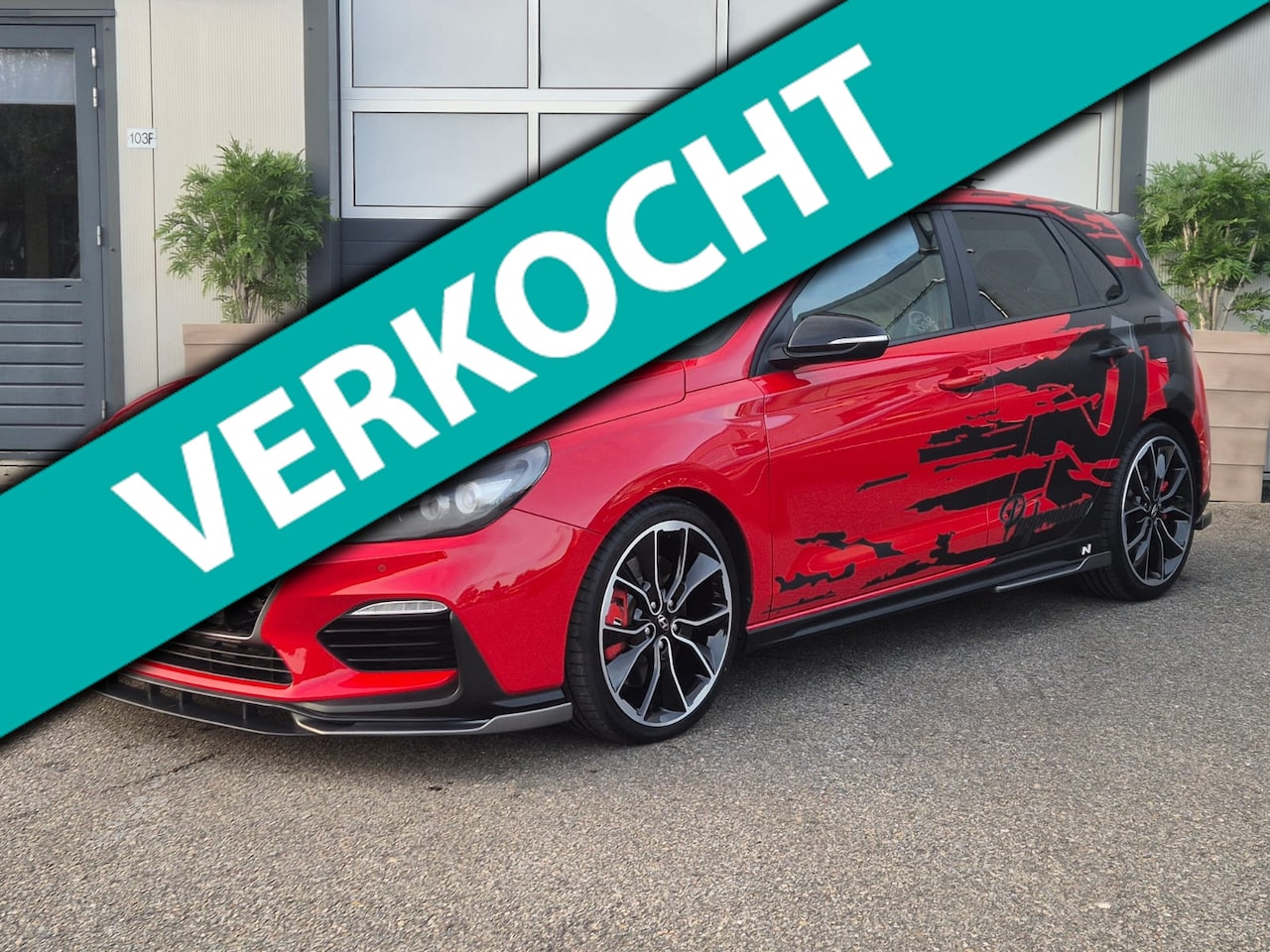 Hyundai i30 - 2.0 T-GDI N2 Performance / PANO / DEALER OND. / CAMERA / KEYLESS - AutoWereld.nl