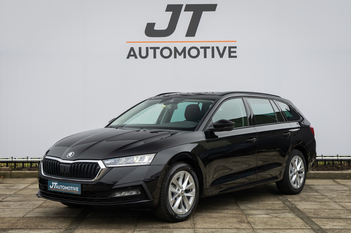 Skoda Octavia Combi - 1.0 TSI Bns Edition Hybrid Stoelverw | Elek Kofferbak | - AutoWereld.nl