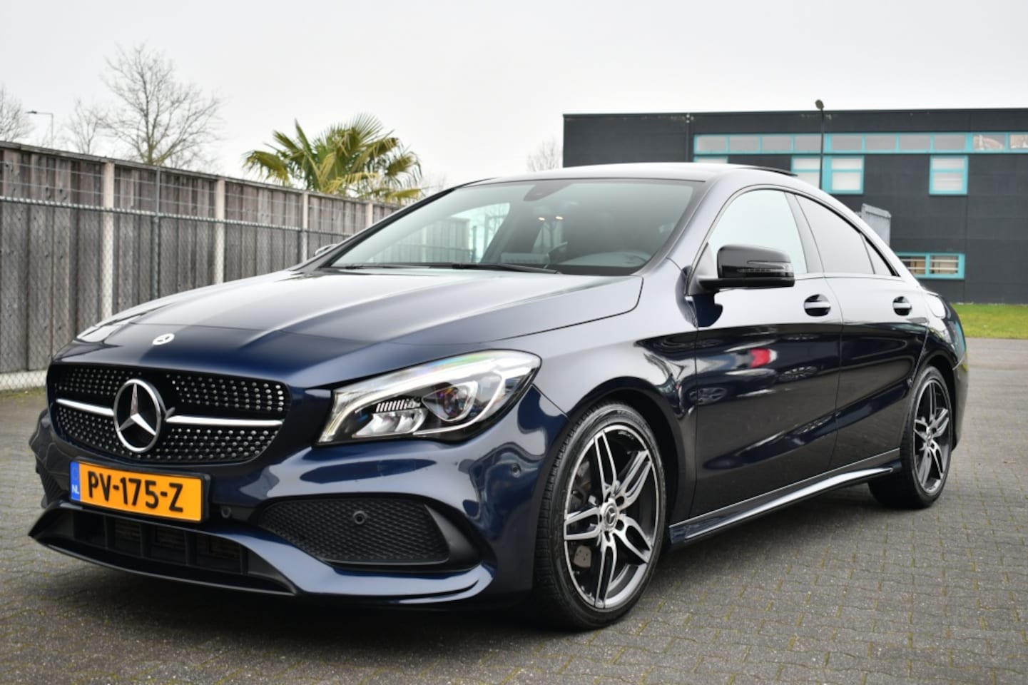 Mercedes-Benz CLA-Klasse - 180 AMG Orig-NL Night Edition Pano|Stoelverwarming - AutoWereld.nl