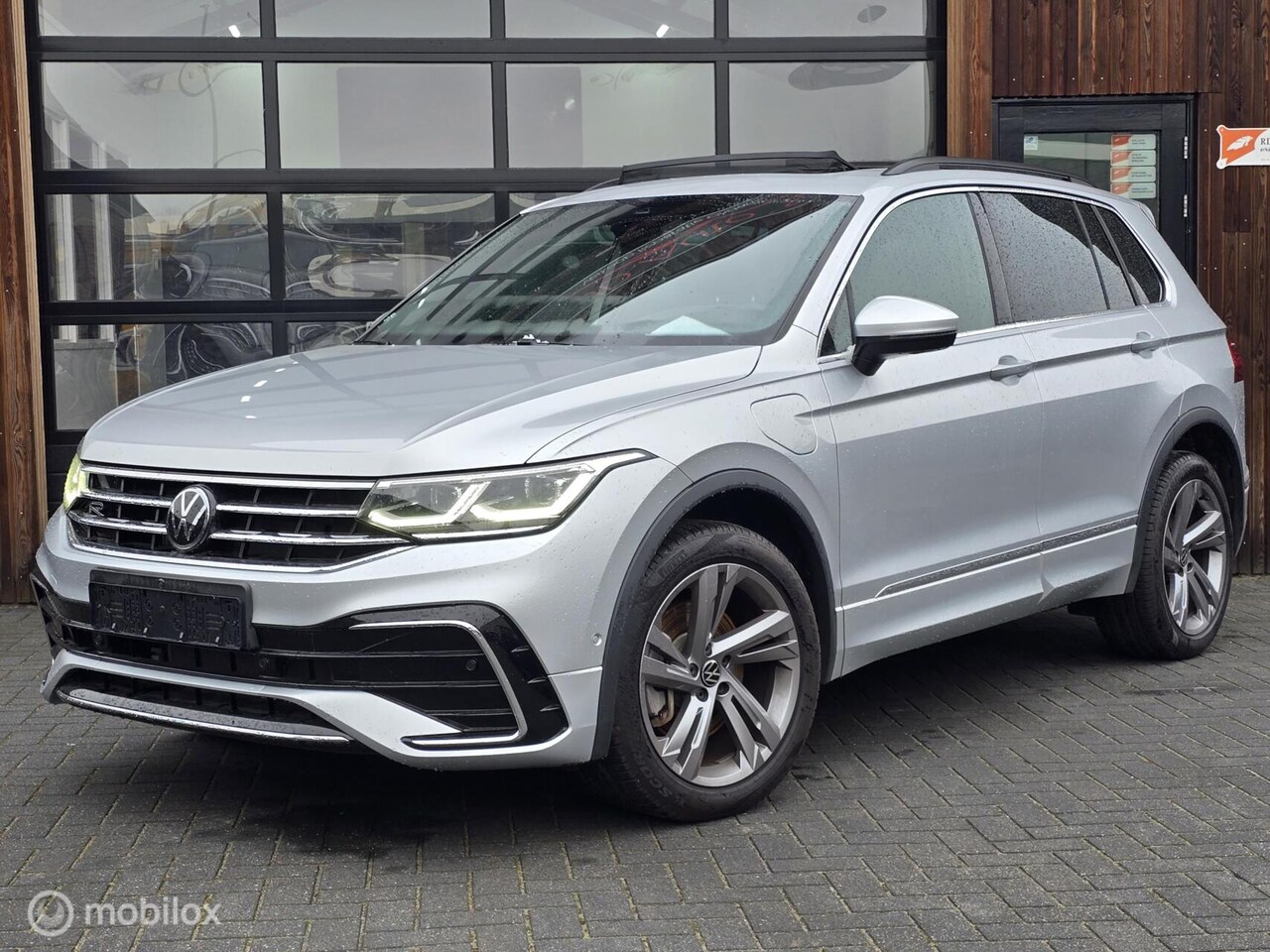 Volkswagen Tiguan - 1.4 TSI eHYBRID R-LINE ZONDER KENTEKEN ! ! ! - AutoWereld.nl