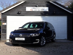 Volkswagen Passat Variant - 1.4 TSI GTE Highline-Pano-Stoelverw-Adaptive-Carplay-Trekhaak