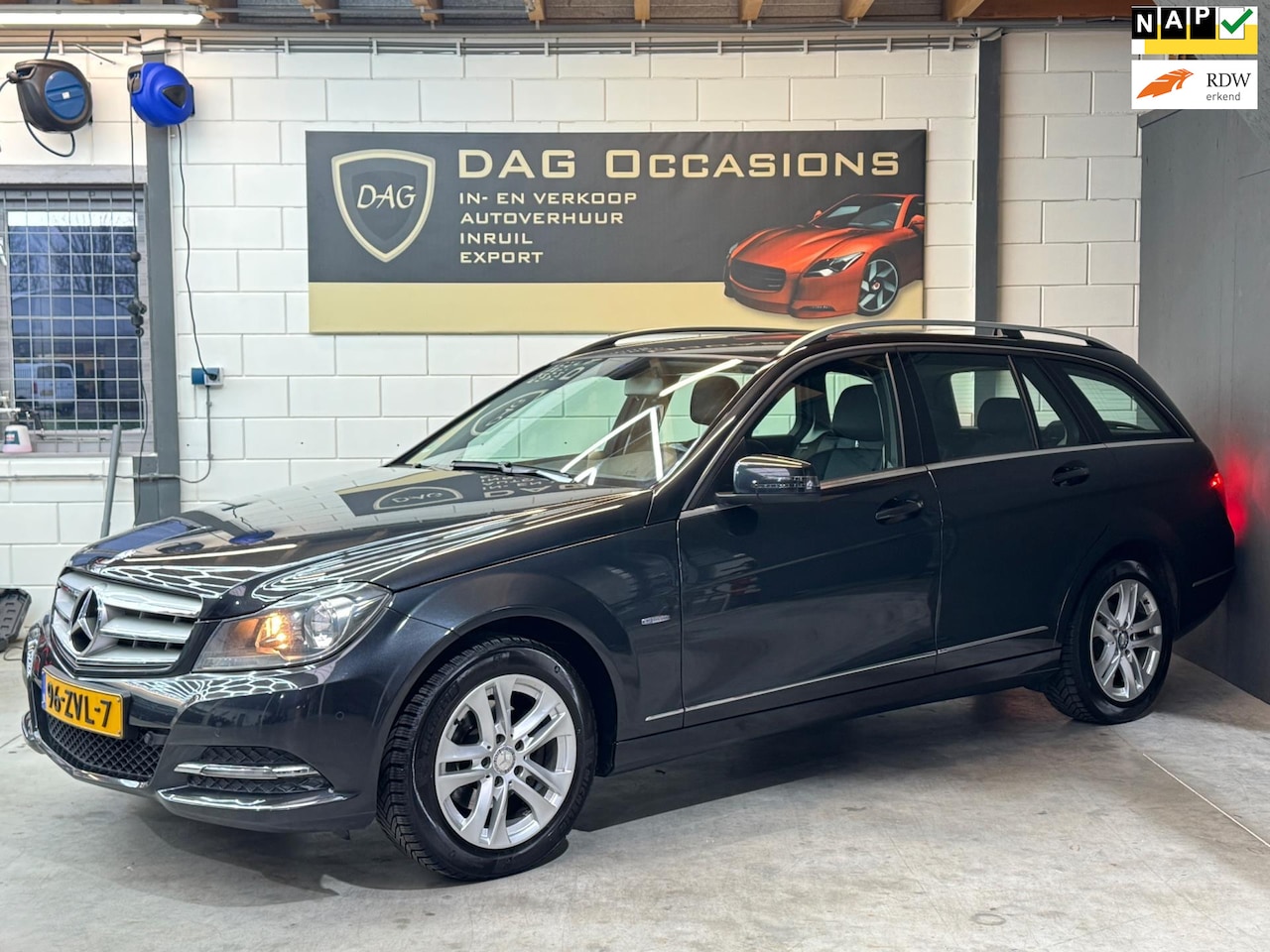 Mercedes-Benz C-klasse Estate - 180 Avantgarde DEALER ONDERHOUD|TREKHAAK|AUTOMAAT|LEER - AutoWereld.nl