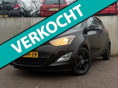 Hyundai i20 - 1.2i i-Deal/NAVI/81577 KM NAP/LED/AIRCO/NL AUTO/APK 01-2027/