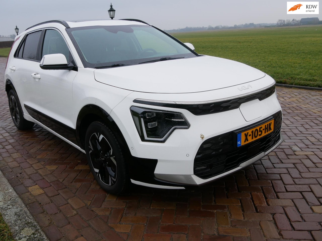 Kia Niro EV - ExecutiveLine 64.8 kWh PANO HiFi ** 21999 NETTO ** - AutoWereld.nl