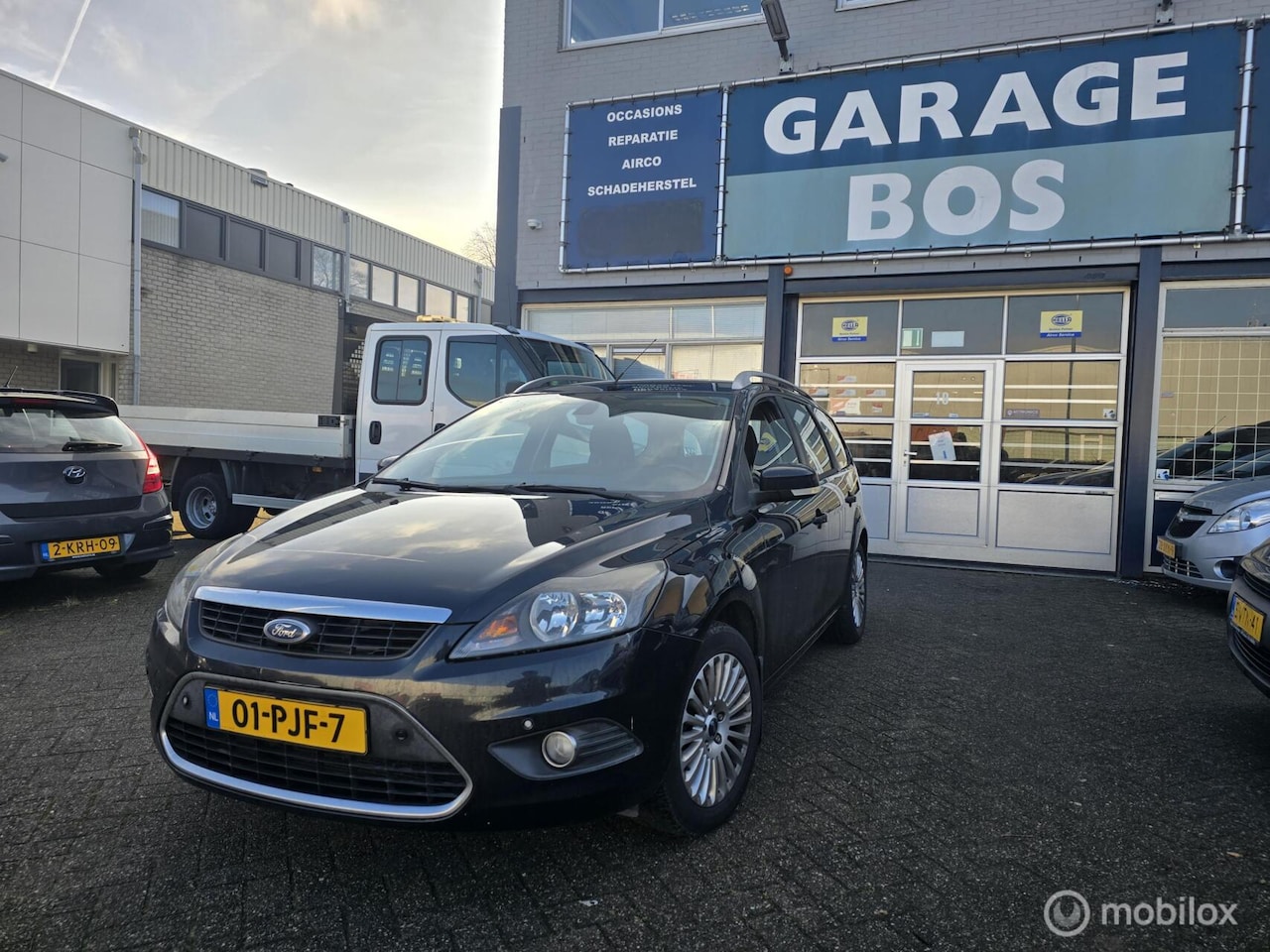 Ford Focus Wagon - 1.8 Titanium / Navigatie/Pdc /Trekhaak/ Nap - AutoWereld.nl