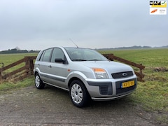 Ford Fusion - 1.4-16V Champion