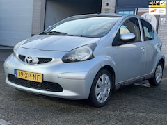 Toyota Aygo - 1.0-12V +/ 5drs/nap/1jaar apk/ airco/ EL-ramen/ zeer nette auto