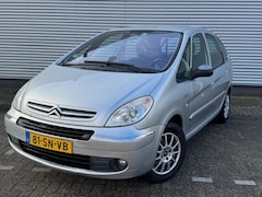 Citroën Xsara Picasso - 1.6i-16V Caractère, airco, parkeersensoren, trekhaak, sportvelgen