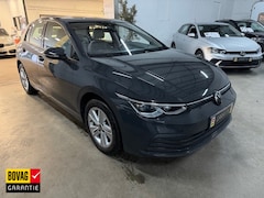 Volkswagen Golf - 1.0 TSI Life Business