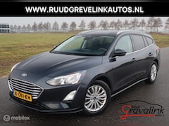 Ford Focus Wagon - EcoBoost Hybrid 125 PK H6 Titanium Navi Stoel+Stuurverwarming Digi Cockpit Trekhaak Camera