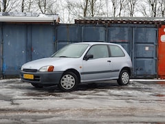 Toyota Starlet - 1.3-16V Black | Stuurbekrachtiging | Rijd Top | Handgeschakeld