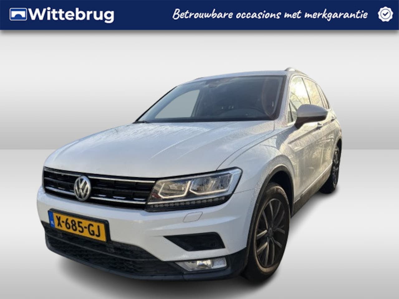 Volkswagen Tiguan - 1.4 TSI ACT Comfortline DSG Automaat Navigatie / Stoelverwarming / Parkeersensoren / LM Ve - AutoWereld.nl