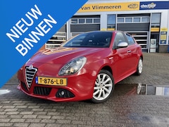 Alfa Romeo Giulietta - 1.4 T Distinctive | Schuif kantel dak | Zwarte hemelbekleding |