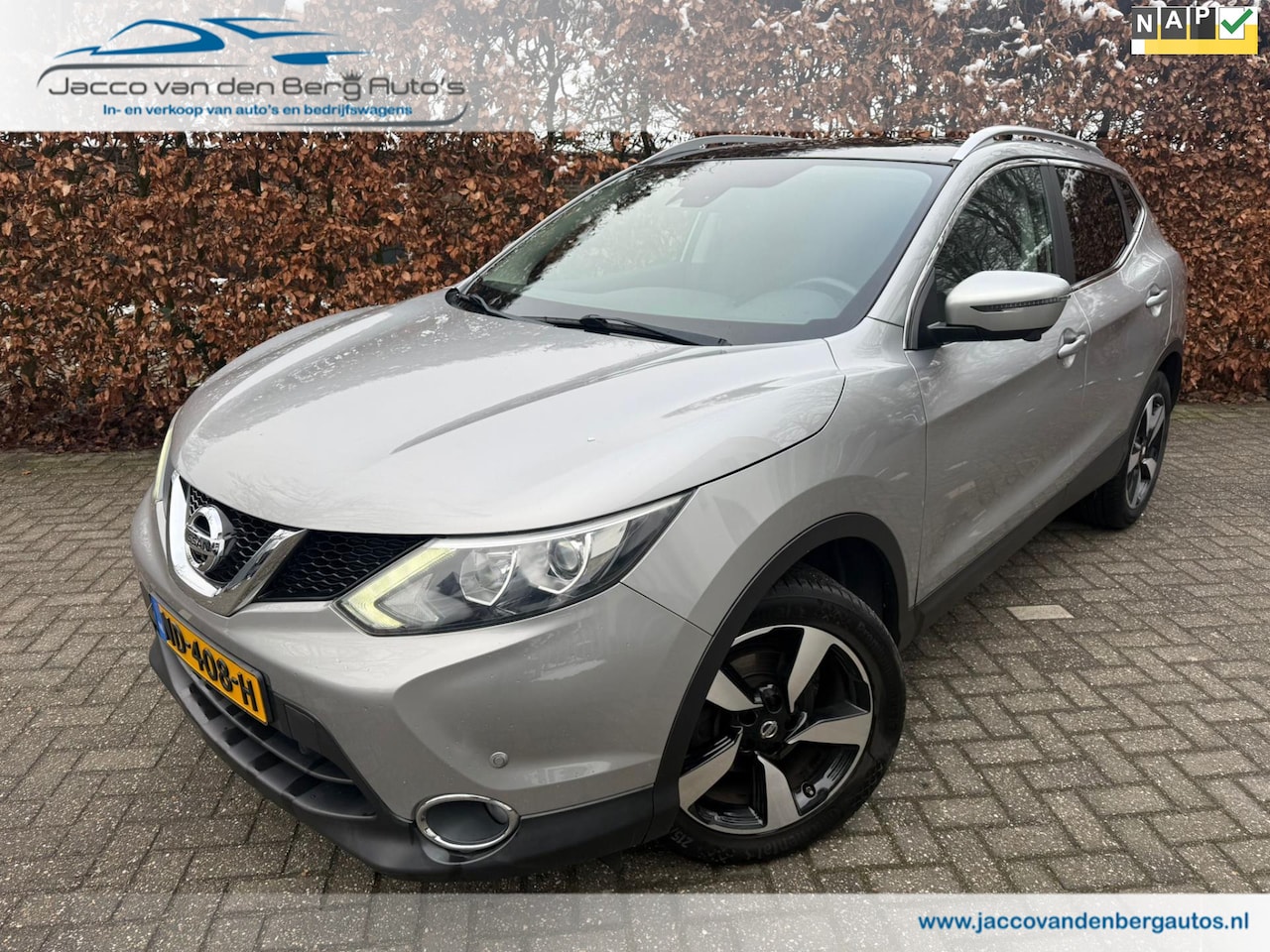 Nissan Qashqai - 1.2 N-Vision I Panorama Dak I 360 Camera - AutoWereld.nl