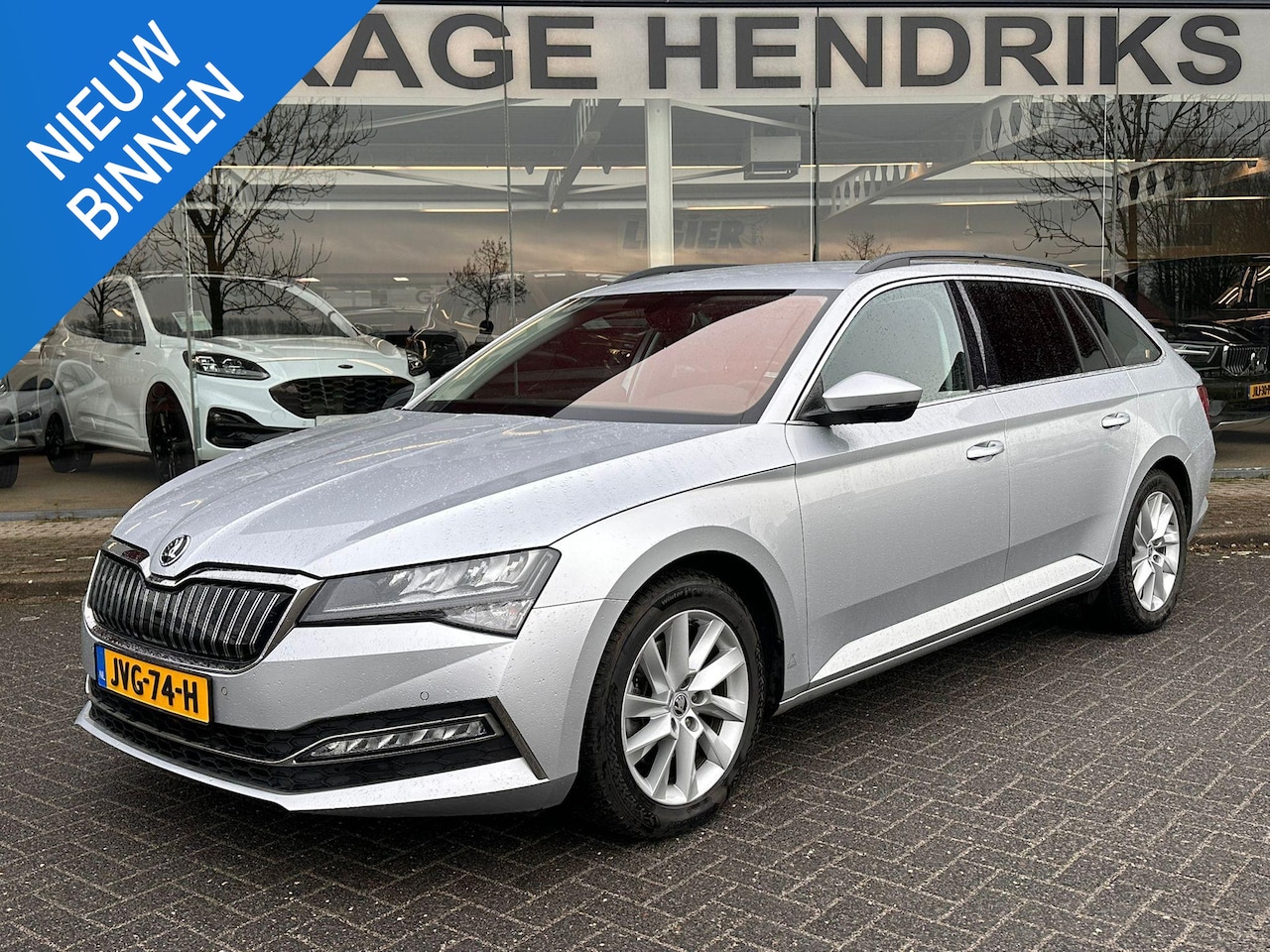 Skoda Superb Combi - 1.4 TSI iV Business Edition Plus 1.4 TSI iV Business Edition Plus - AutoWereld.nl