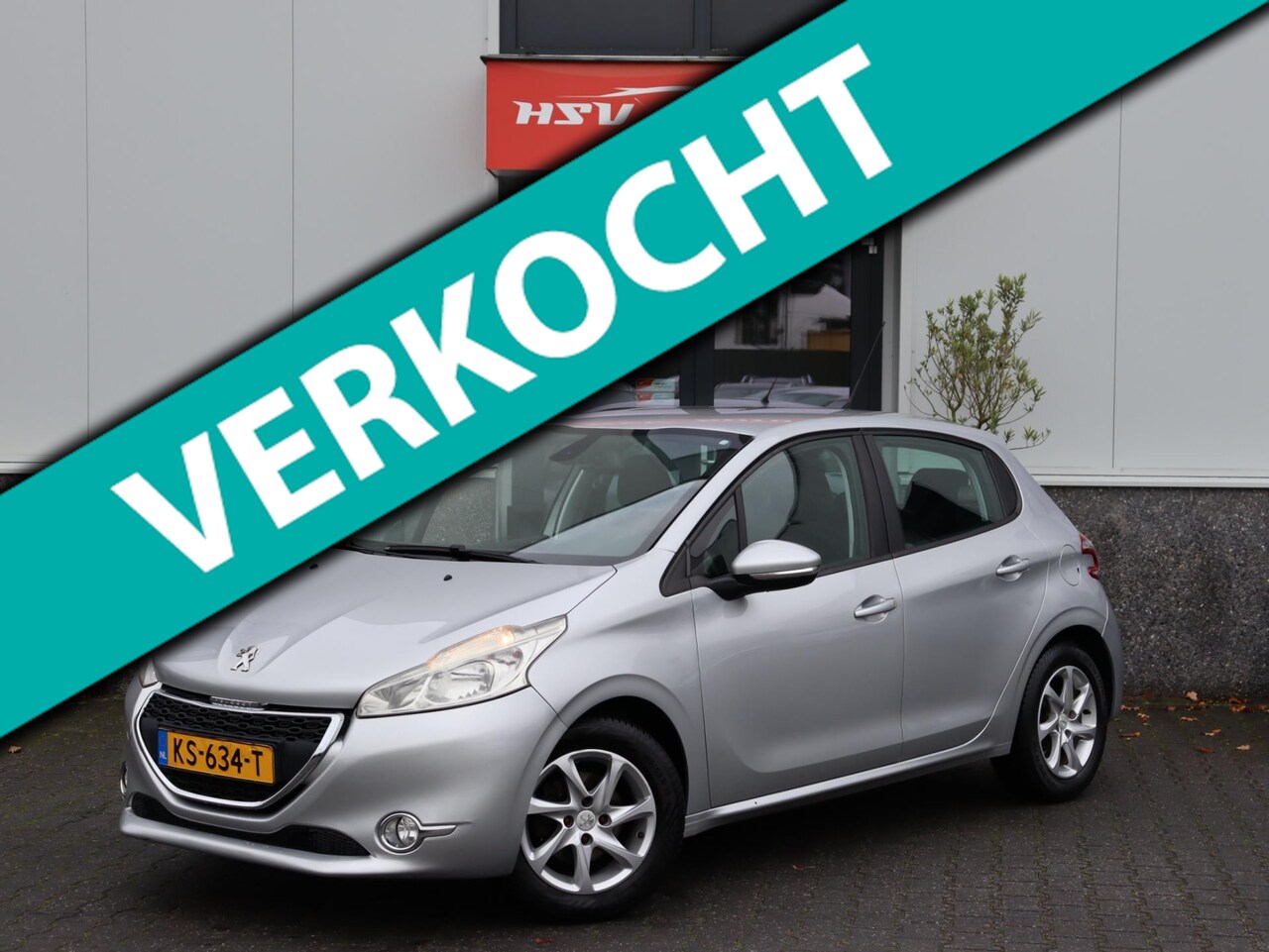 Peugeot 208 - 1.2 VTi Allure airco LM 4-deurs - AutoWereld.nl