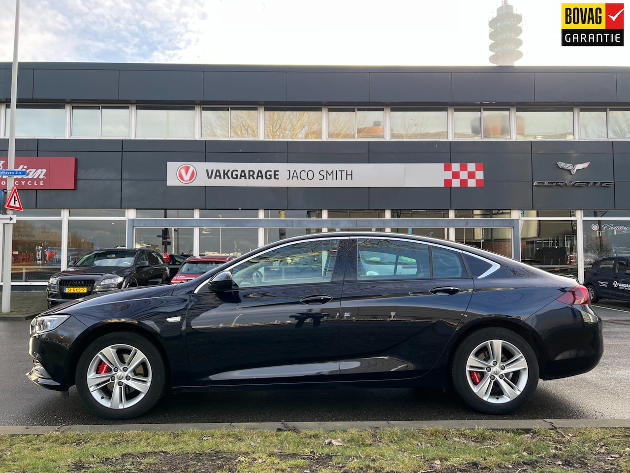 Opel Insignia Grand Sport - 1.5 Turbo Business Executive 1.5 Turbo Business Executive - AutoWereld.nl