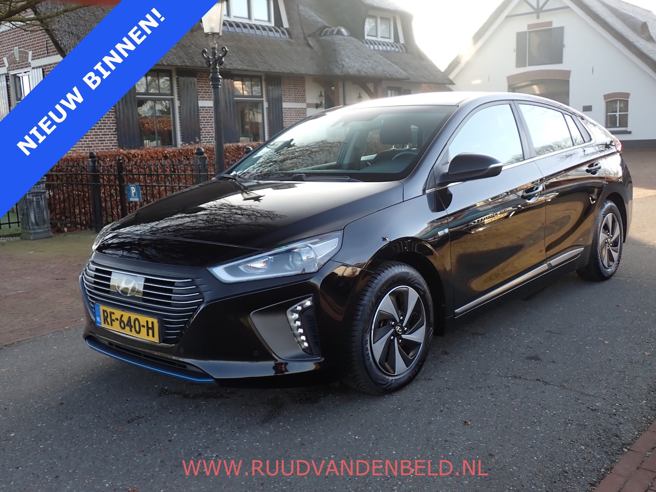 Hyundai IONIQ - 1.6 GDi ACC / KEYLESS / CARPLAY / CAMERA / NAVI / CRUISE - AutoWereld.nl