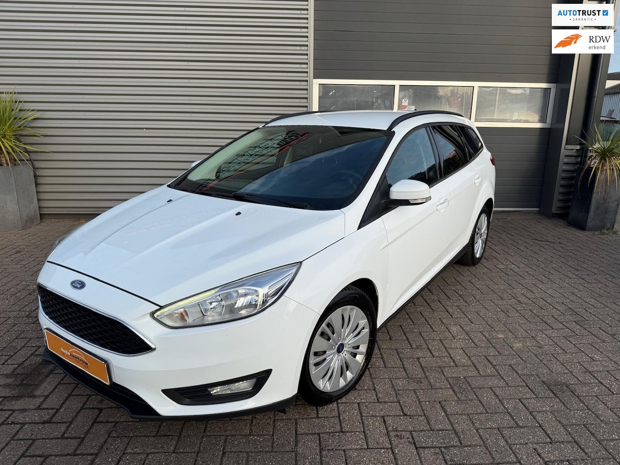 Ford Focus Wagon - 1.0 Trend Navi / Cruise / PDC!!! - AutoWereld.nl