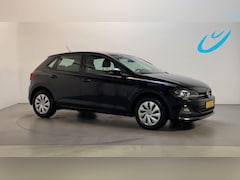 Volkswagen Polo - 1.0 TSI DSG Comfortline Parkeersensoren Navigatie DAB+ App-Connect