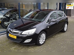 Opel Astra - 1.4 Turbo Cosmo