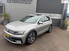 Volkswagen Tiguan - 1.4 TSI ACT R-Line Leer*Panoramadak*Trekhaak