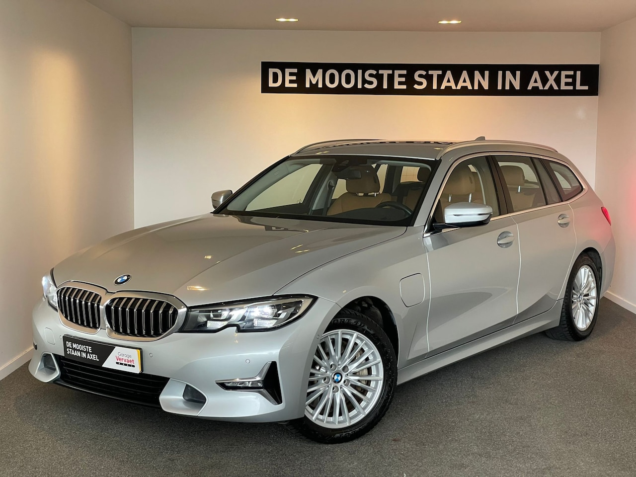 BMW 3-serie Touring - 330e 330e - AutoWereld.nl
