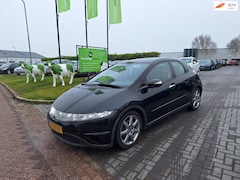 Honda Civic - 1.8 Sport / Leuke auto / APK nieuw