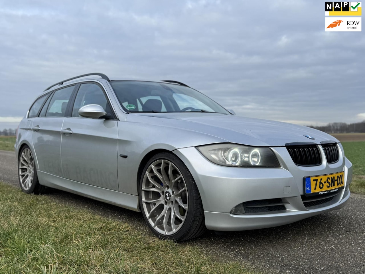 BMW 3-serie Touring - 325i High Executive [sportieve uitvoering] - AutoWereld.nl