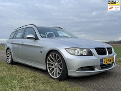 BMW 3-serie Touring - 325i High Executive [sportieve uitvoering]
