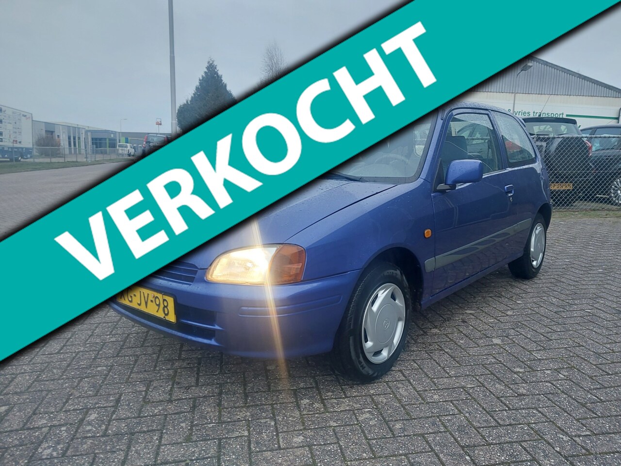 Toyota Starlet - 1.3-16V Blue !! VOL JAAR APK !! - AutoWereld.nl