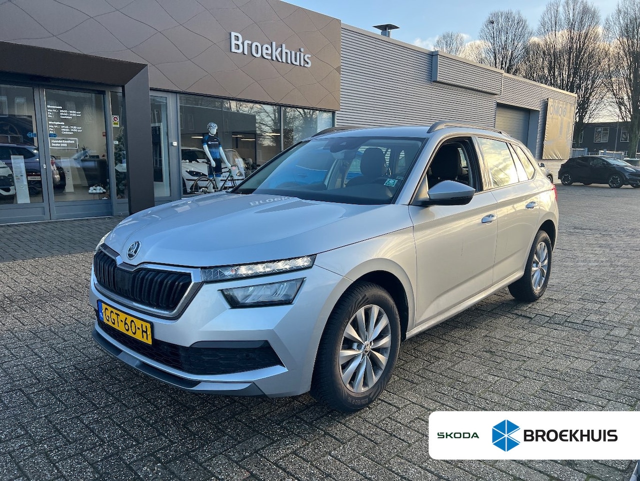 Skoda Kamiq - 1.0 TSI 95 pk Active | Airco | Cruise control | Navi | - AutoWereld.nl