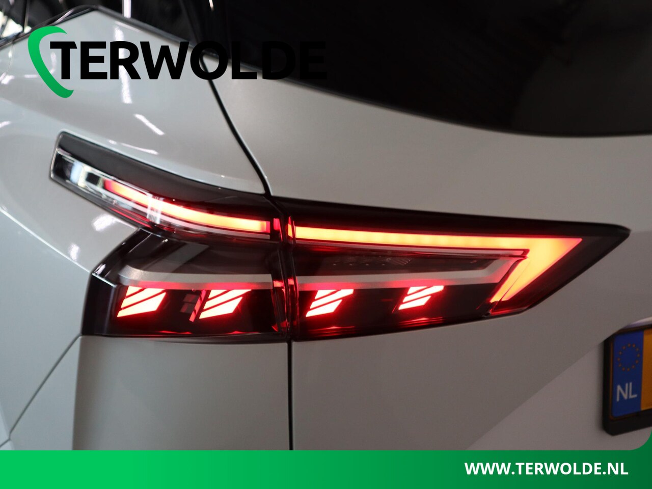 Nissan Qashqai - 1.5 e-Power N-Design | Trekhaak | Panoramadak | Stoel-, Stuur- & Voorruitverw. | Head-Up | - AutoWereld.nl