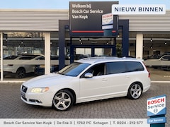 Volvo V70 - 2.0T R-Edition / Automaat / NL-Auto / Vol-Leder / 203 PK / Stoelverwarming / Cruise-Contro