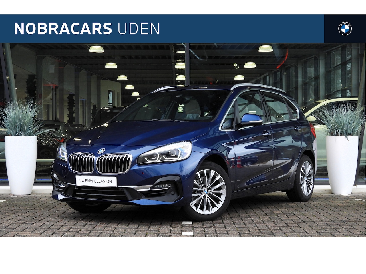 BMW 2-serie Active Tourer - 218i High Executive Luxury Line Automaat / Panoramadak / Sportstoelen / Achteruitrijcamera - AutoWereld.nl